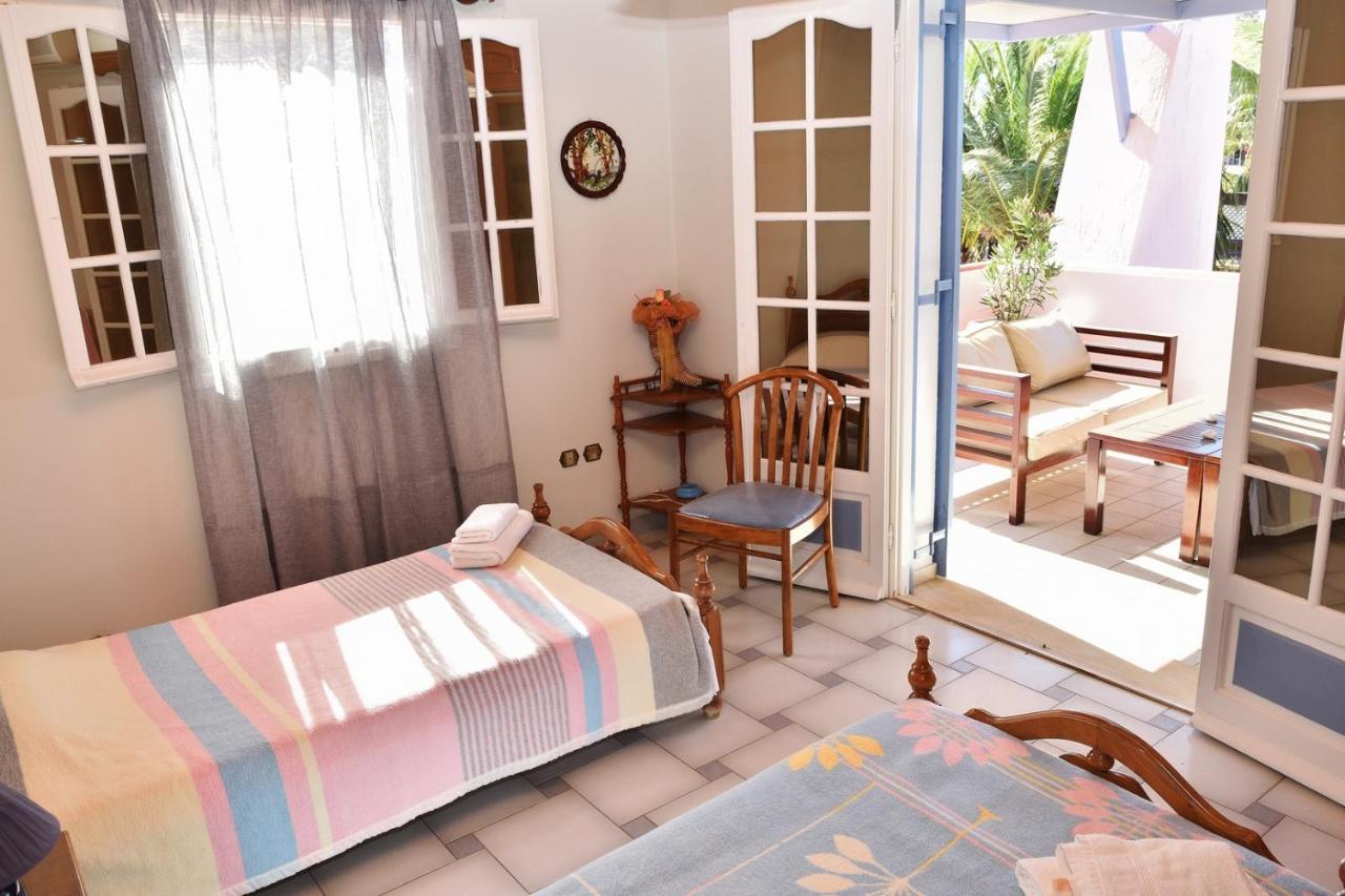Tzivras Villa & Apartments 拉瑟 外观 照片