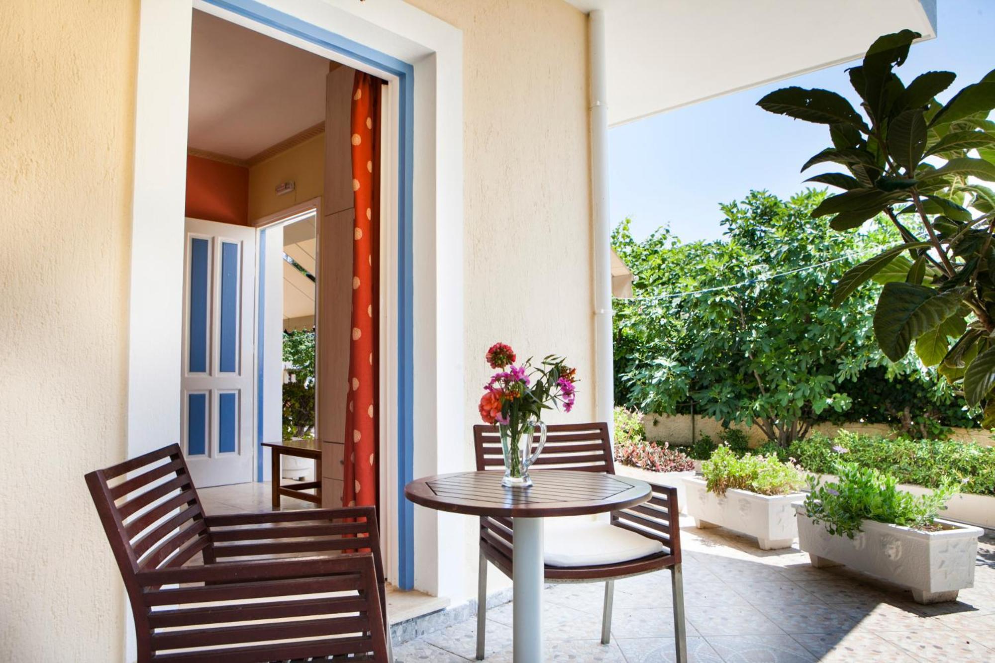 Tzivras Villa & Apartments 拉瑟 客房 照片