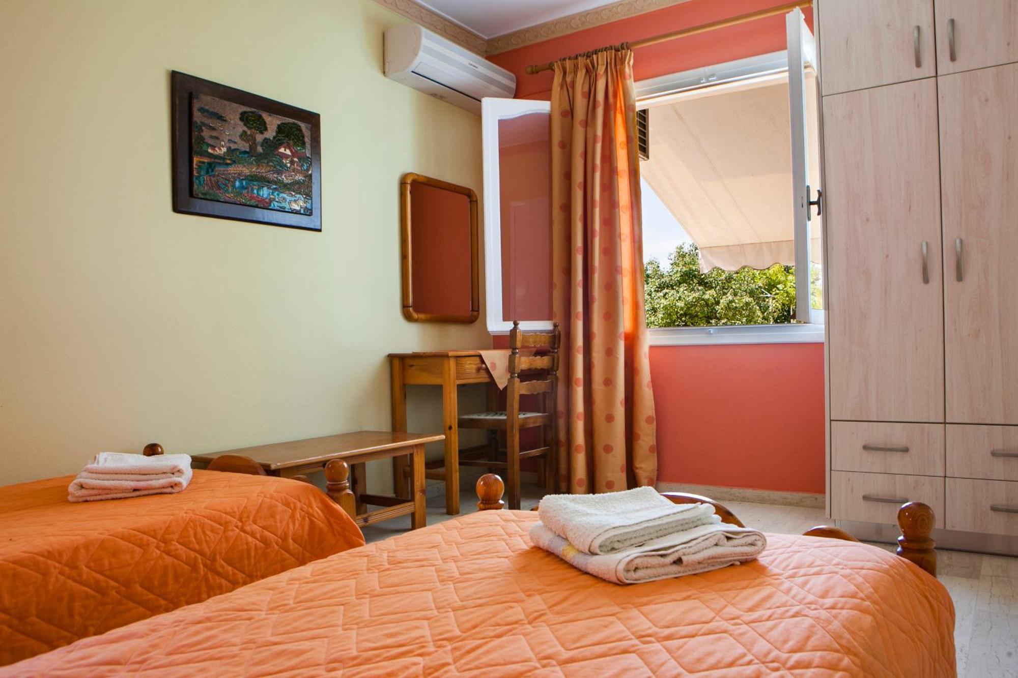 Tzivras Villa & Apartments 拉瑟 客房 照片